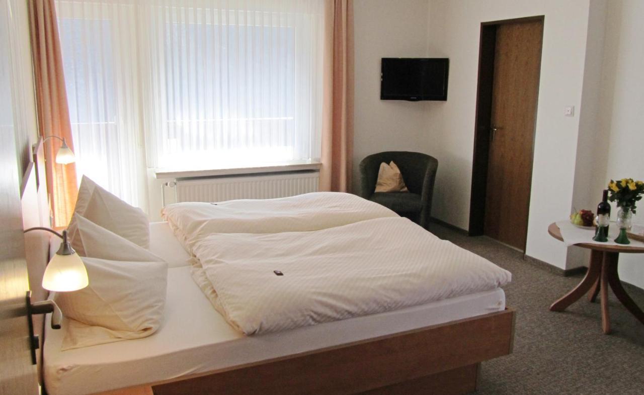 Pension Haus Waldfrieden Willingen  Zimmer foto